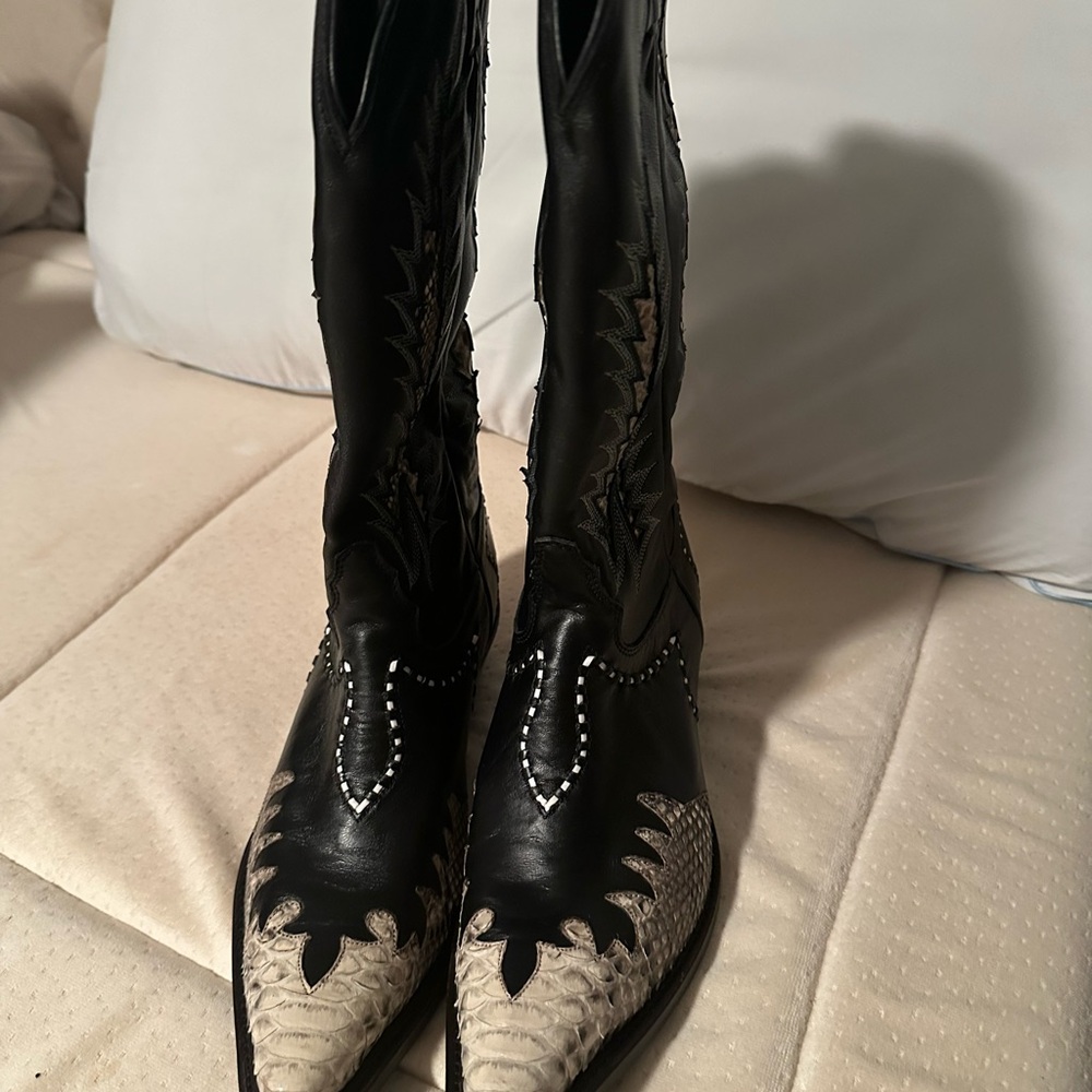 Never worn vintage Tony Lama “Firewalker” cowboy boots - Ladies Sz 8C - Picture 3 of 10